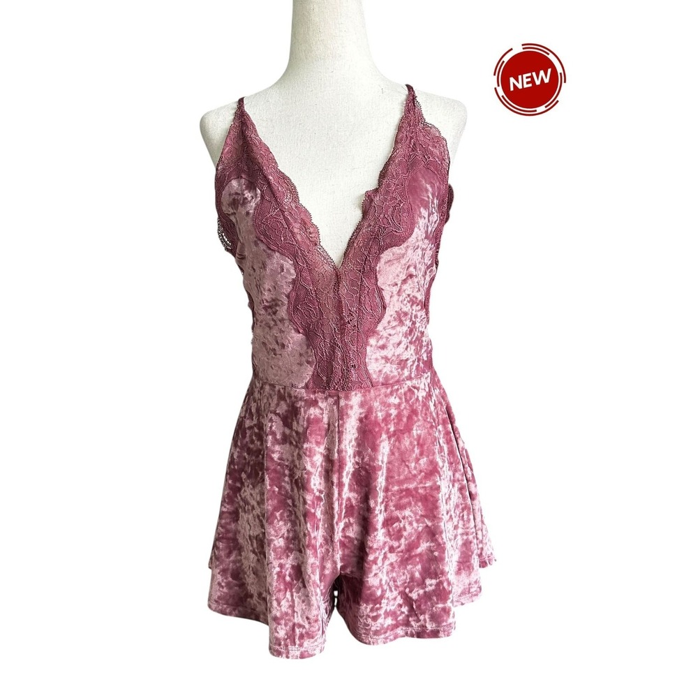 Express Velvet Dusty Pink Mini Romper Women's Size XS Halter NWT | 0223-2